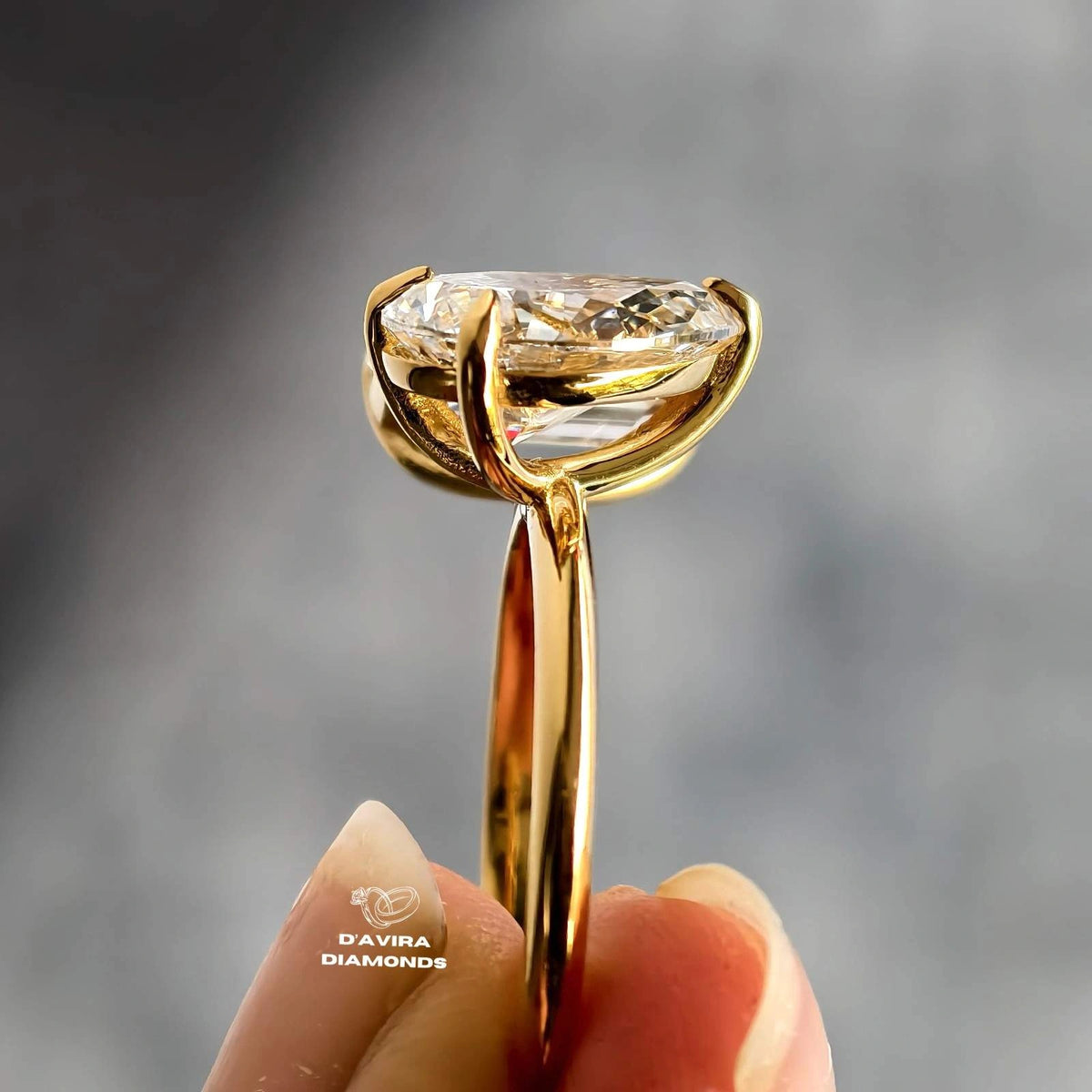Side View crown like setting ring