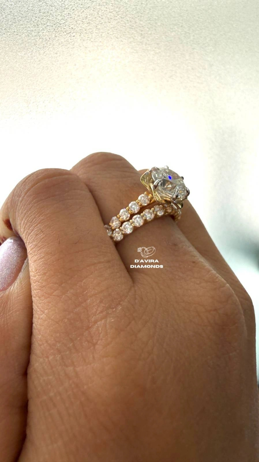 Floral Round Cut Lab Grown Diamond Anniversary Ring