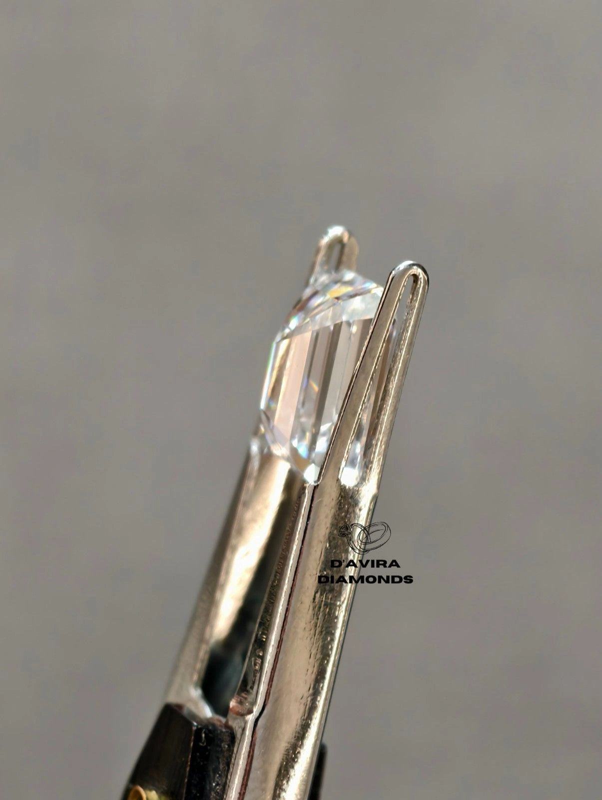 5 CT Emerald Cut Loose Diamond For Engagement Ring