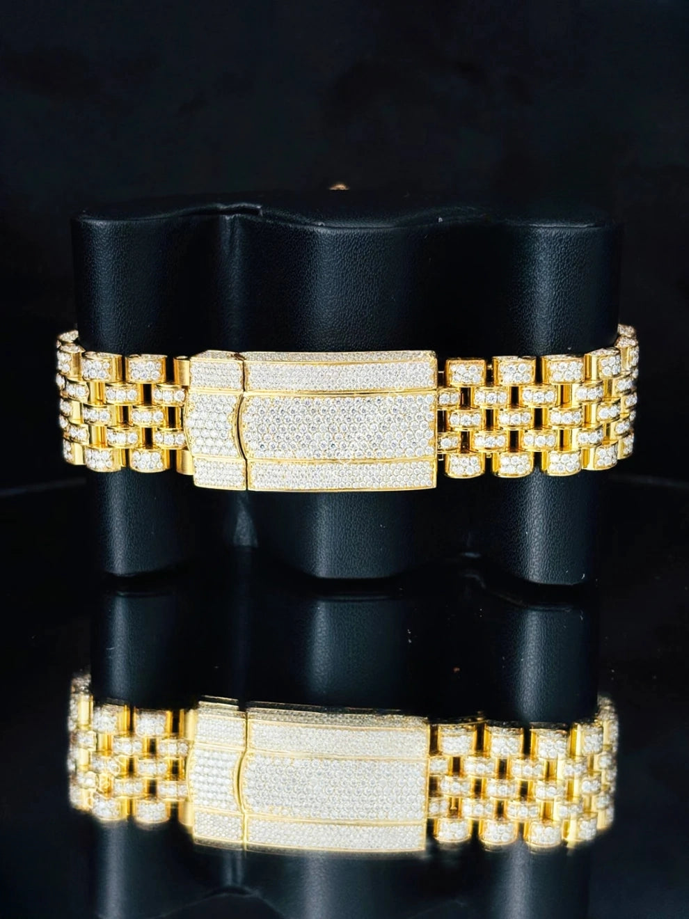 41MM Black Dial White Bar Iced Out Moissanite Watch