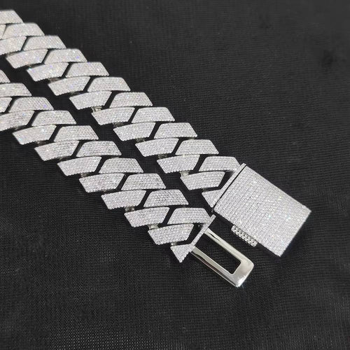 close up of a Men's diamond prong-set Cuban link choker chain in white gold