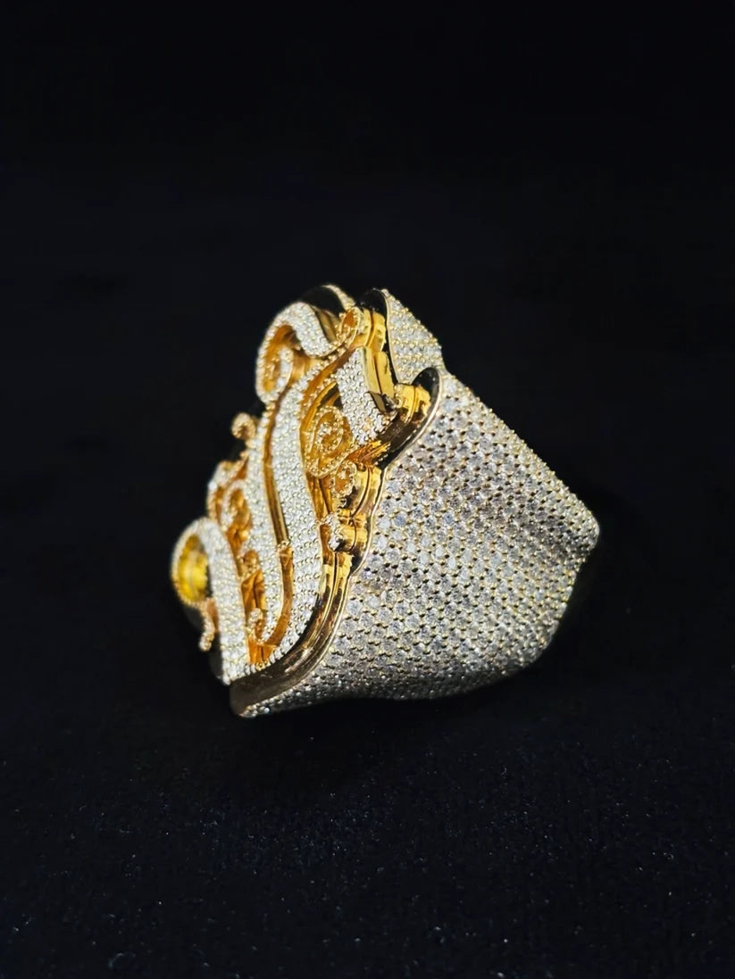 A side view Custom iced out jewelry men's diamond hip hop rings gold plated