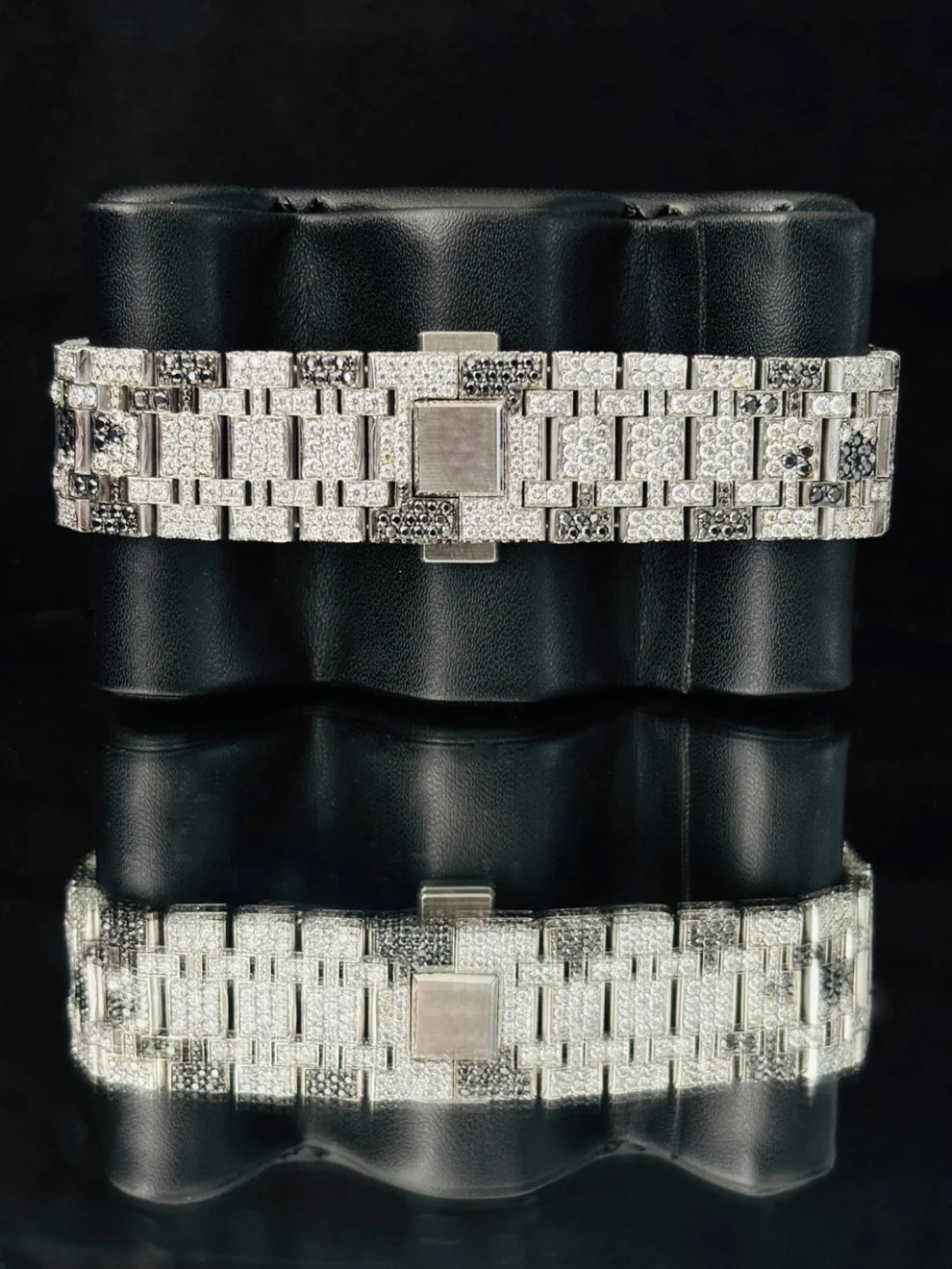 Fully Zebra Pattern Black And White Down Moissanite Watch