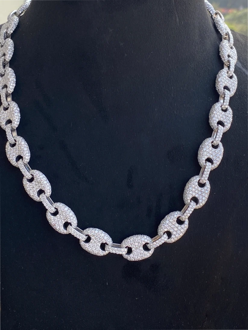 front view of the Silver iced out mariner puff link chain necklace