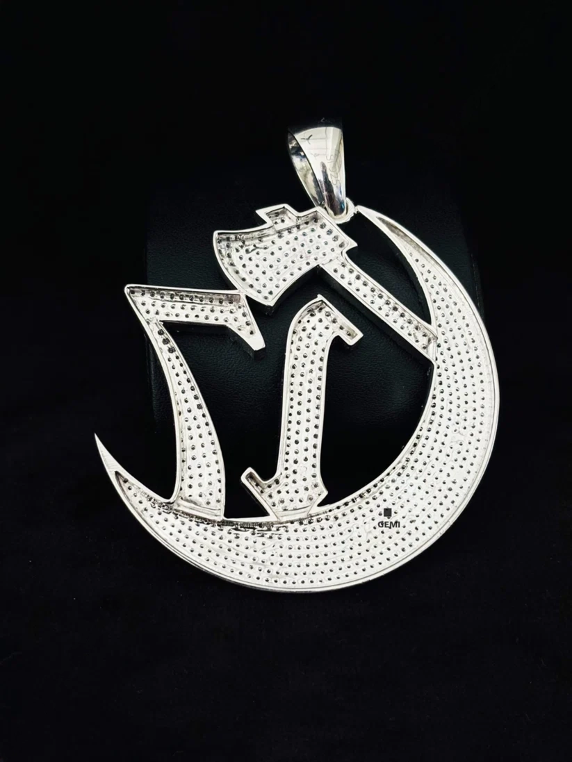 Custom hip hop jewelry iced out silver C17 moon and axe pendant
