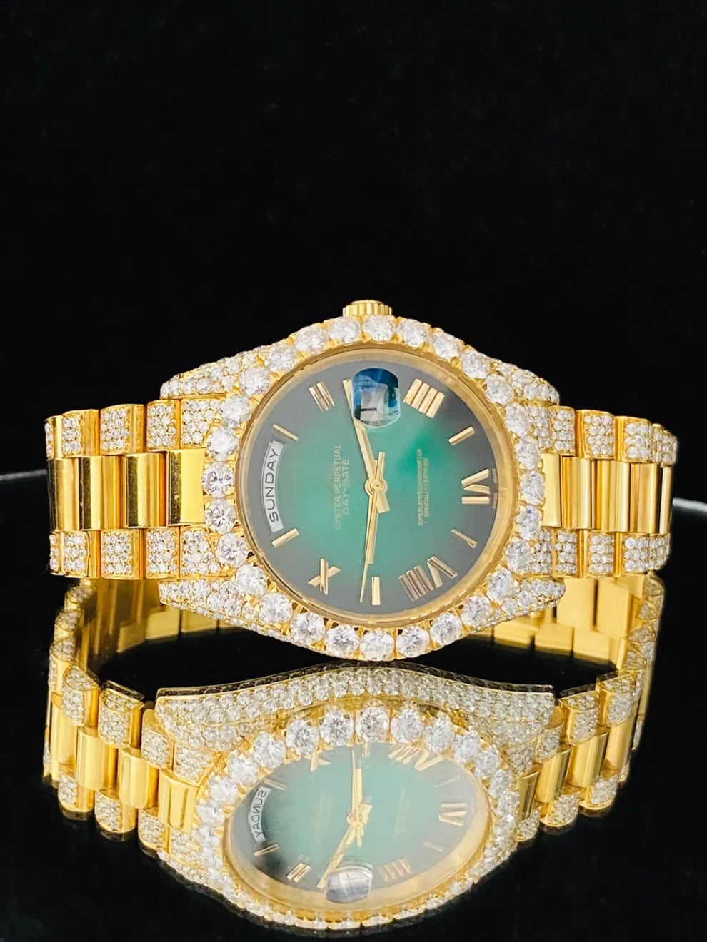 Men Luxury Green Dial Bezel Dial Real Moissanite Watch