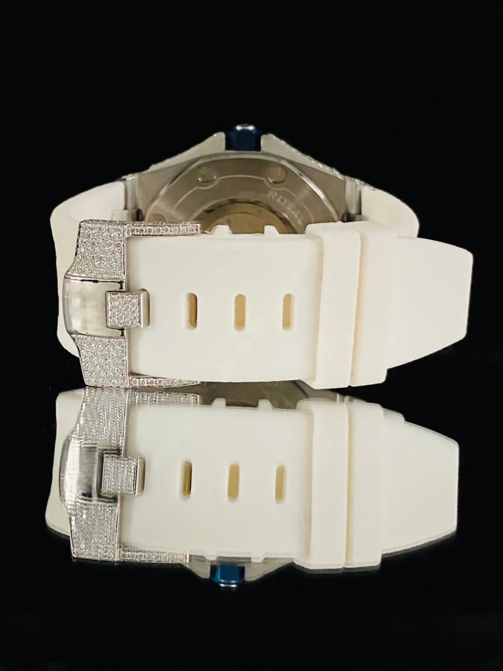 Stunning White Color Silicon Rubber Strap Moissanite Watch