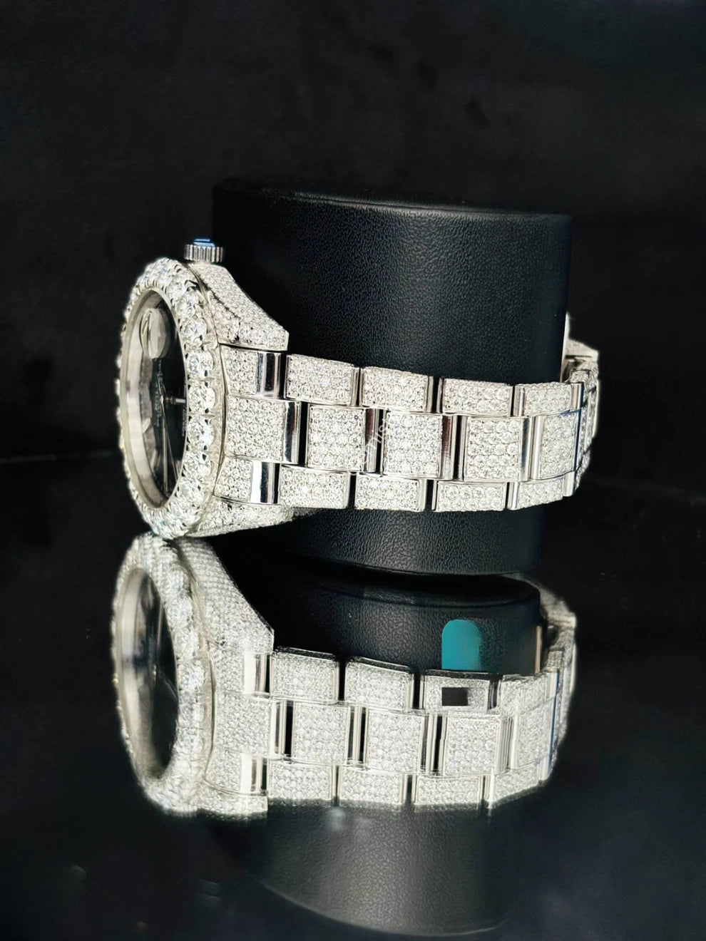 41MM Big Bezel White Bar Black Dial Moissanite Watch