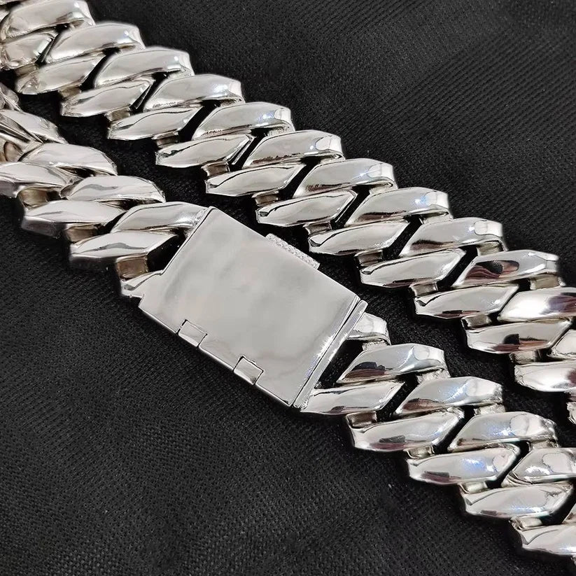 14k white gold diamond pave prong set Cuban link choker necklace