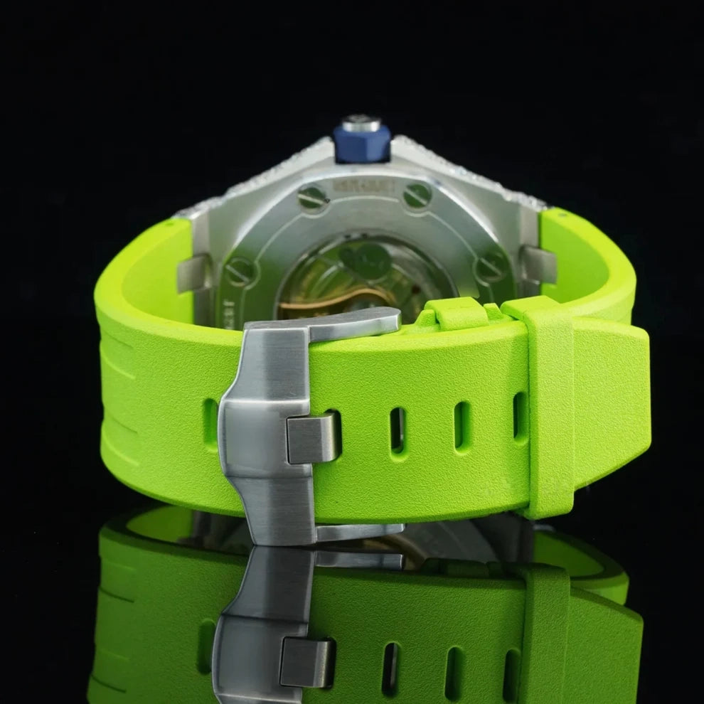 Men's Trendy Parrot Silicon Straps Round Cut VVS Diamond Watch