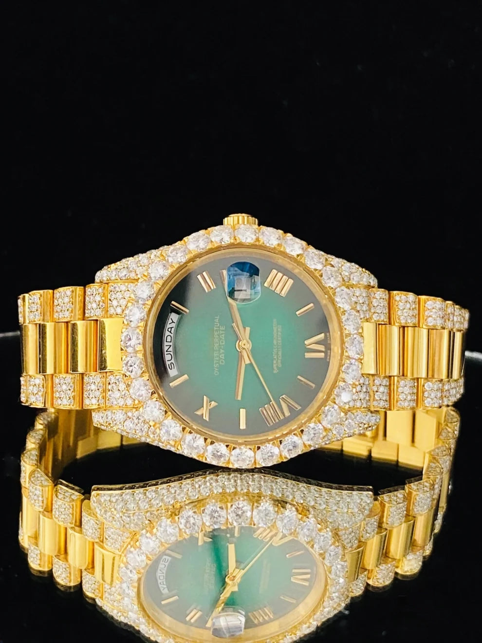 Men Luxury Green Dial Bezel Dial Real Moissanite Watch