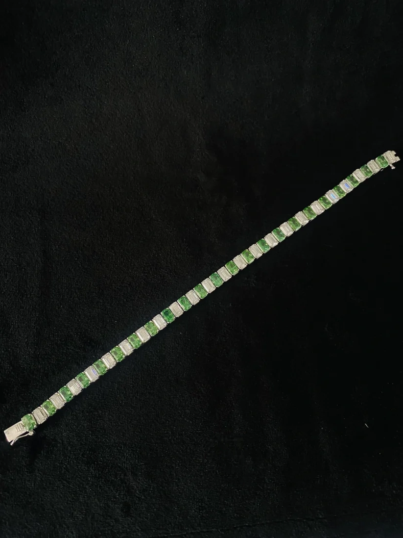 Silver Tennis Green Emerald Iced Out Tennis Moissanite Diamond Bracelet For Her