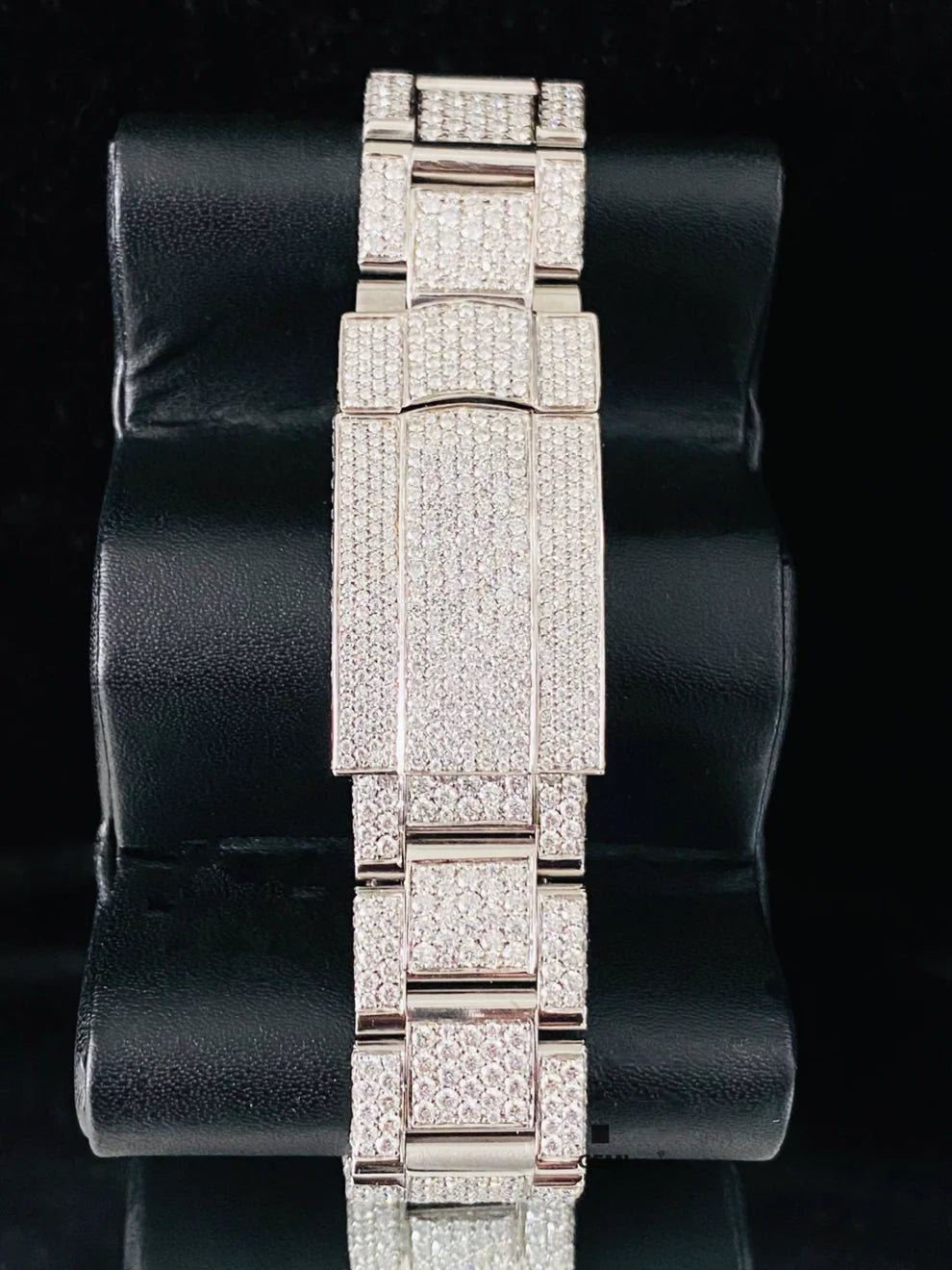 Luxury Men's Iced Out Green Roman Number Iced Watch