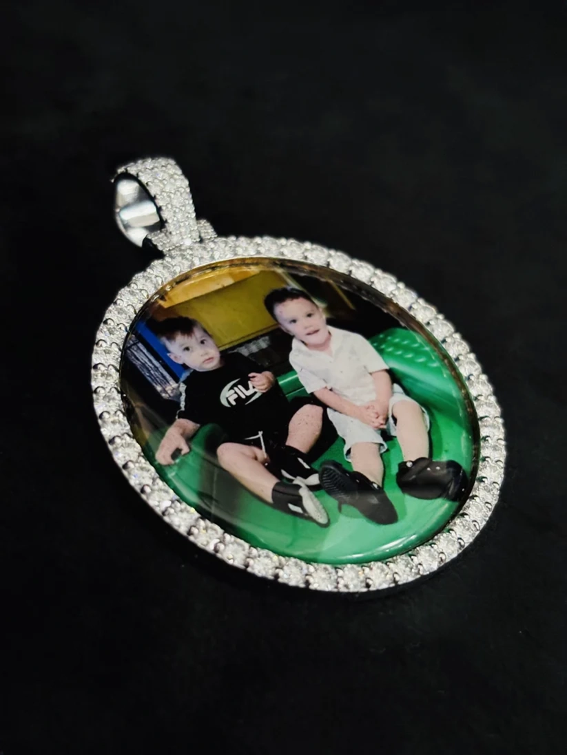 Custom iced out round photo pendant necklace