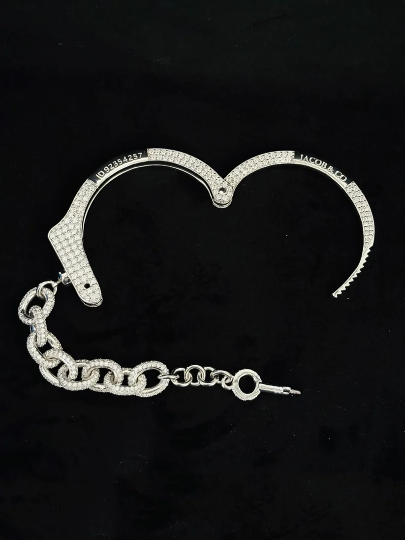 A open Silver chain bracelet hand cuff style unique morden bracelet for Unisex