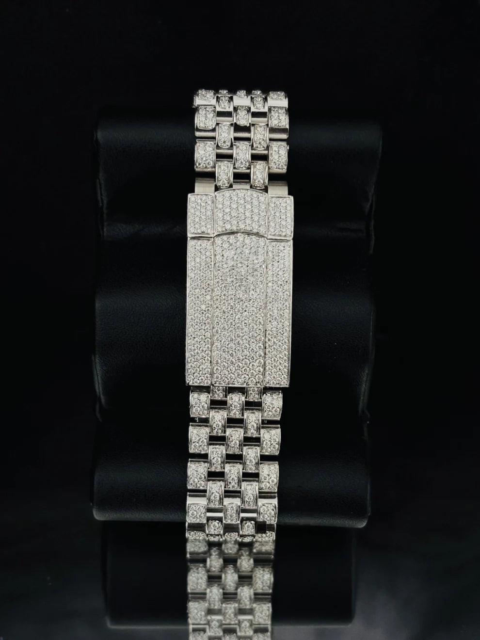 Stainless Steel Jubilee Strap Blue Dial Moissanite Watch