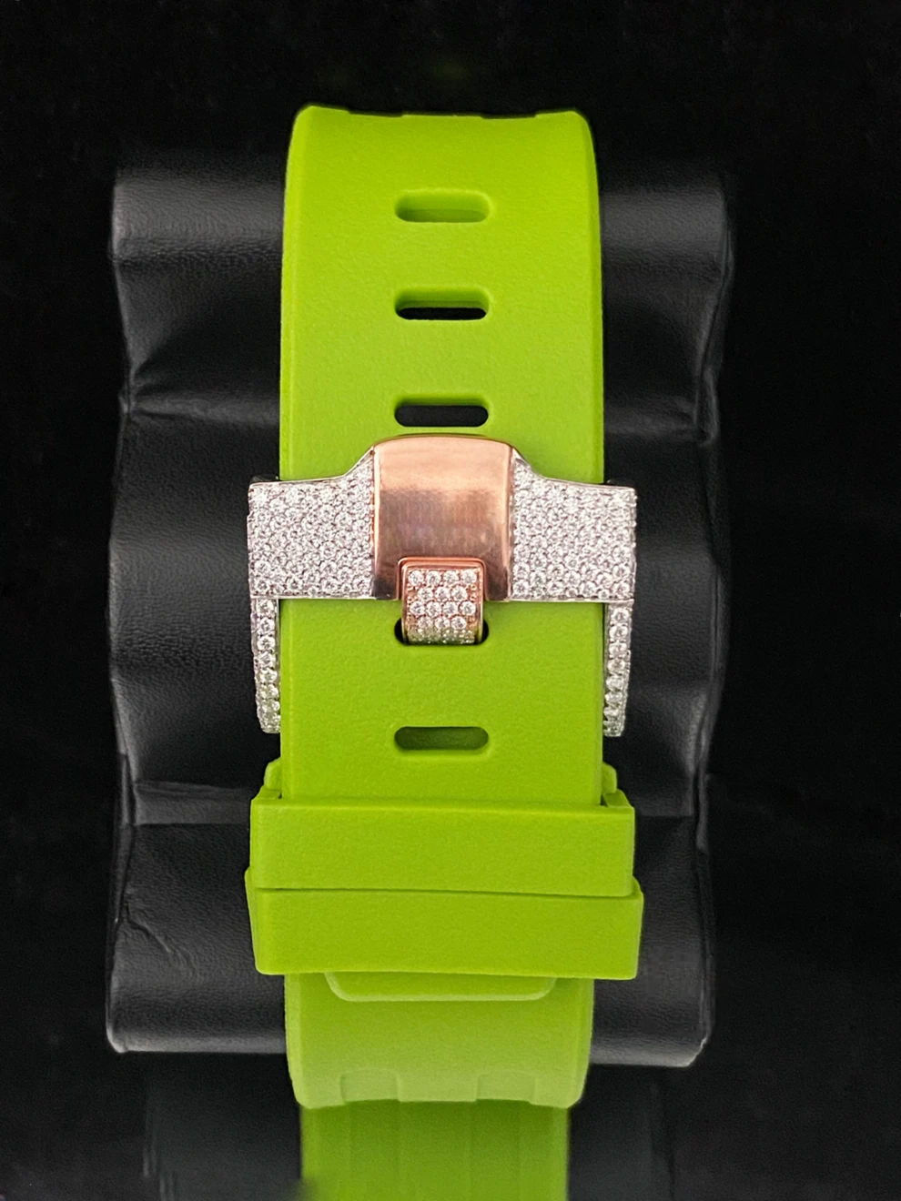 Parote Silicon Belt Round Moissanite VVS Iced Out Watch