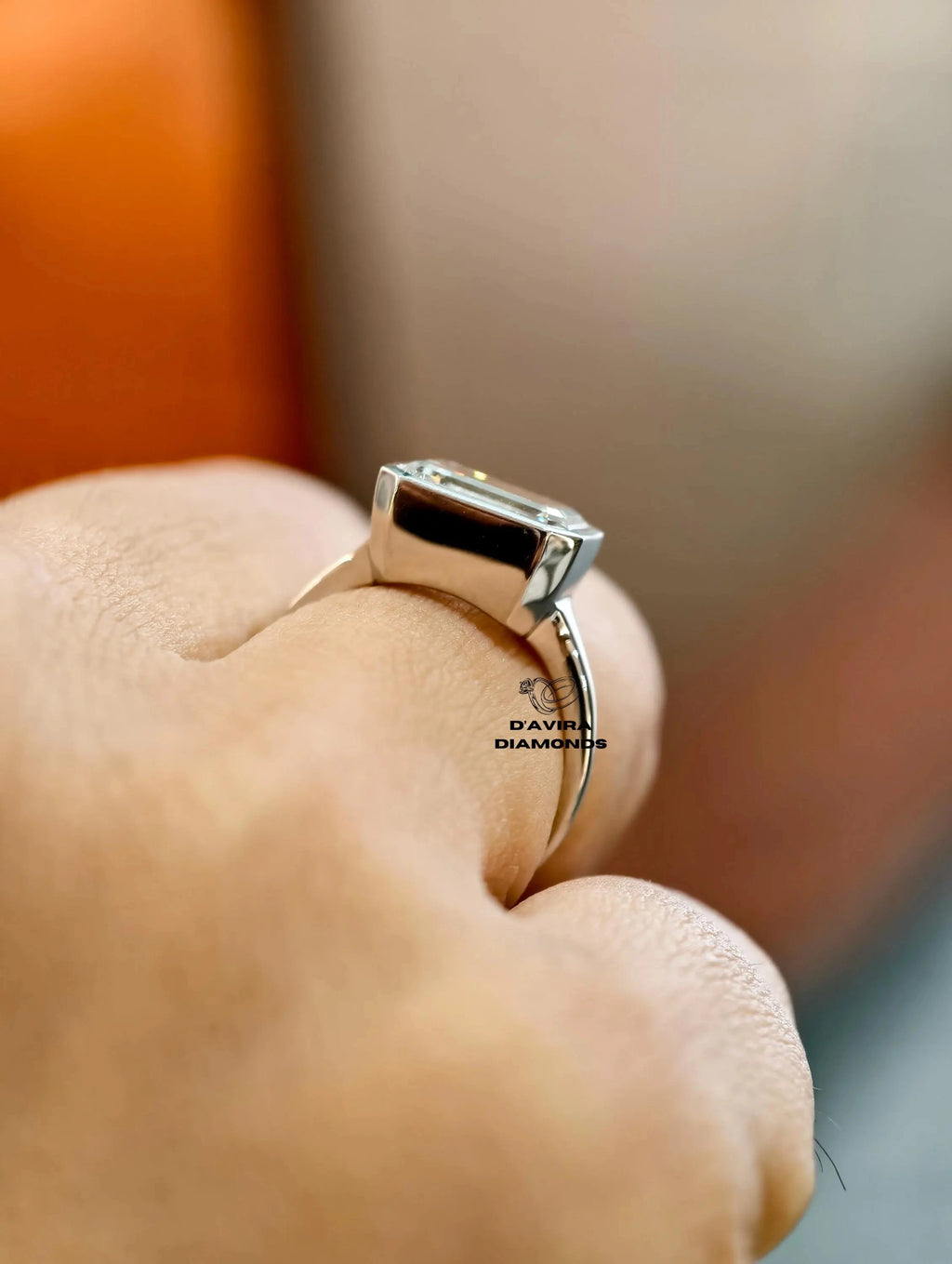 close up back view of the gold lab diamond ring 