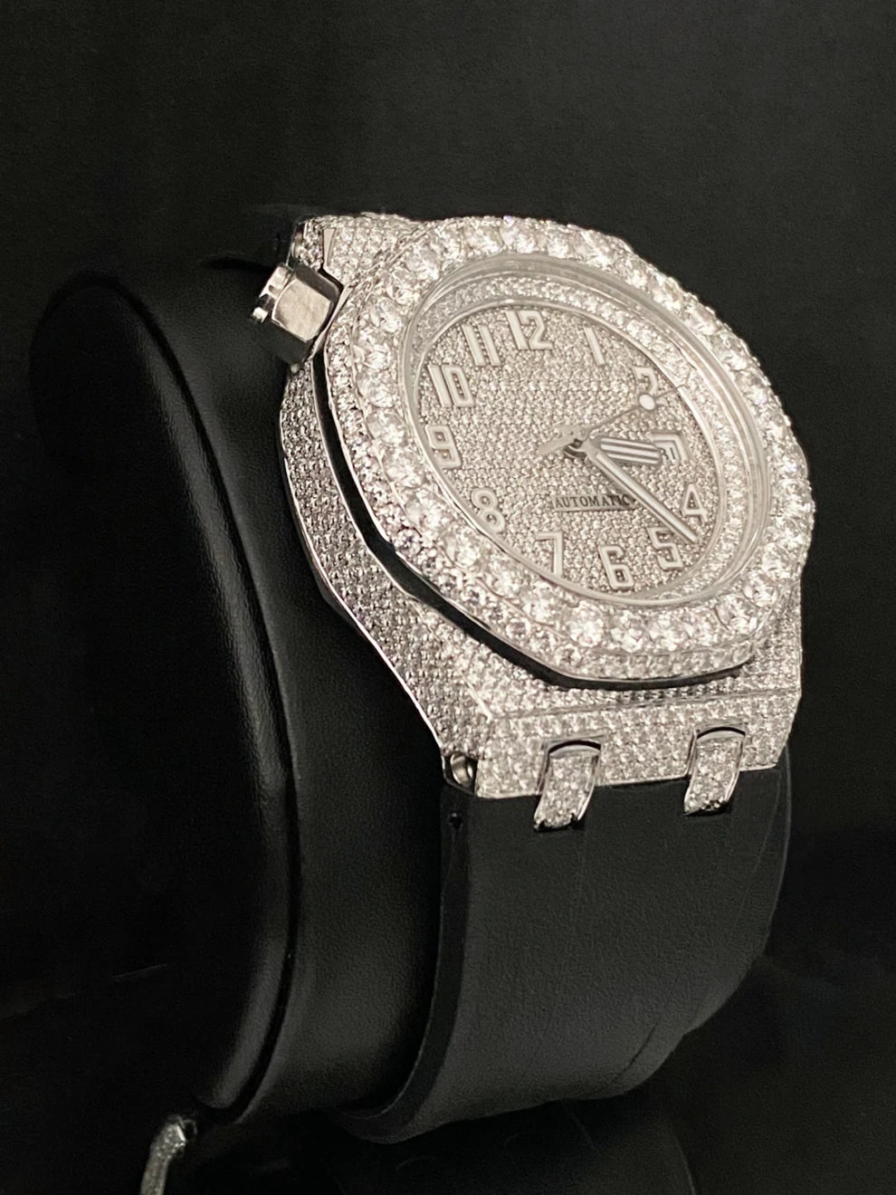 Fully Bezel Dial Black Silicon Belt Moissanite Watch