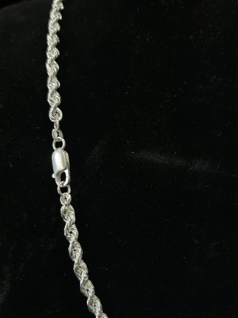 side view of the Silver rope chain necklace with a lobster claw clasp