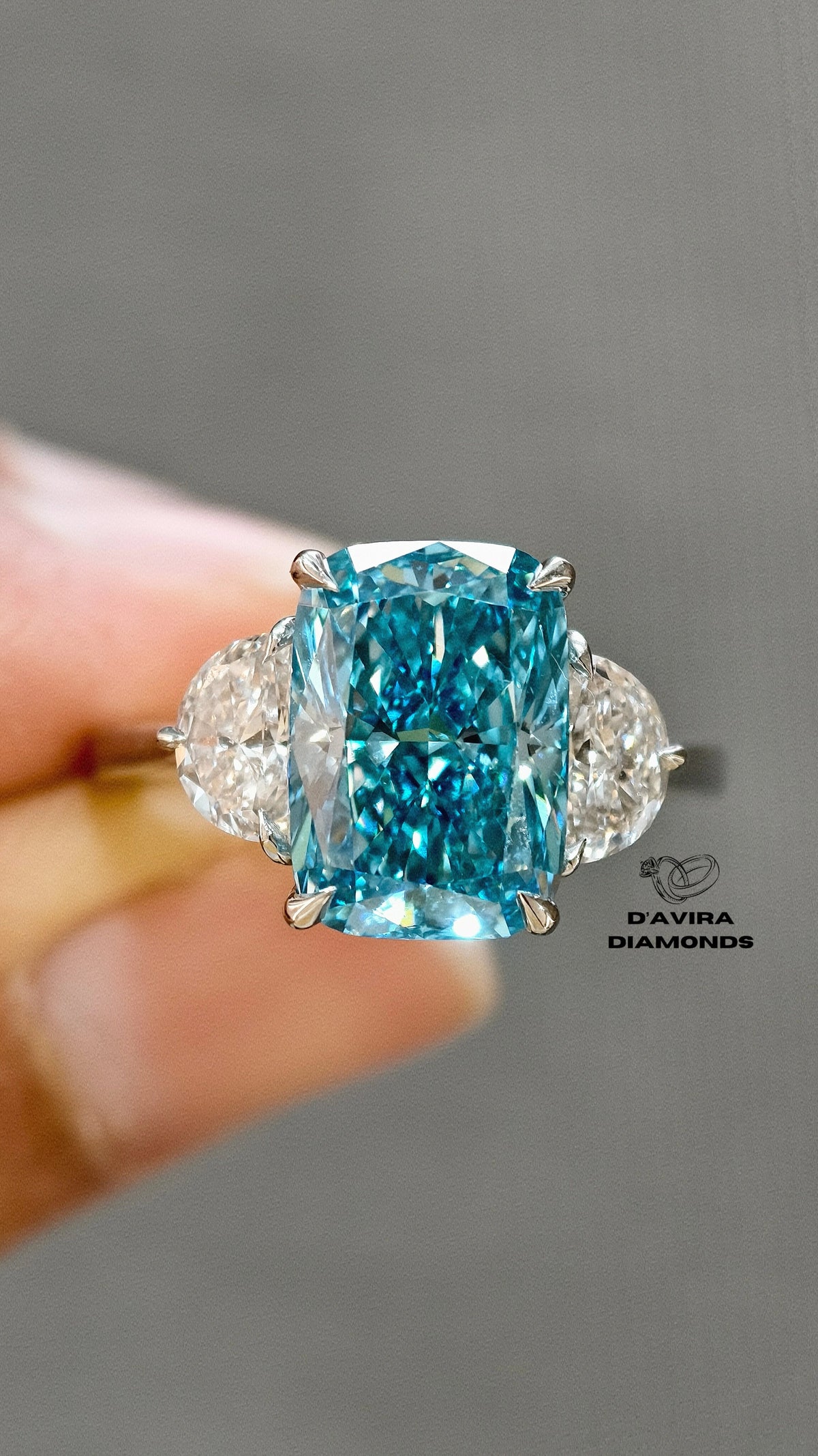 front view of the radiant cut lab grown diamond ring