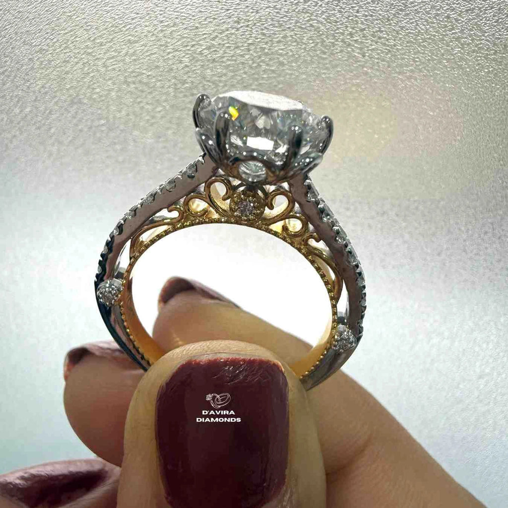 Round Cut Diamond Vintage Style Engagement Ring