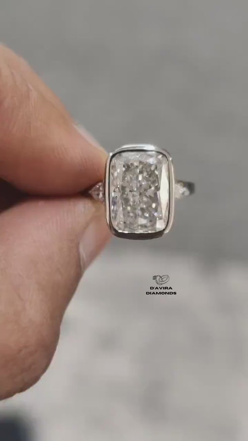 video of white gold lab grown diamond wedding ring 