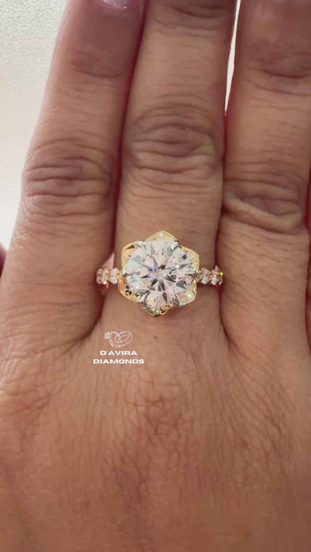 Floral Round Cut Lab Grown Diamond Anniversary Ring