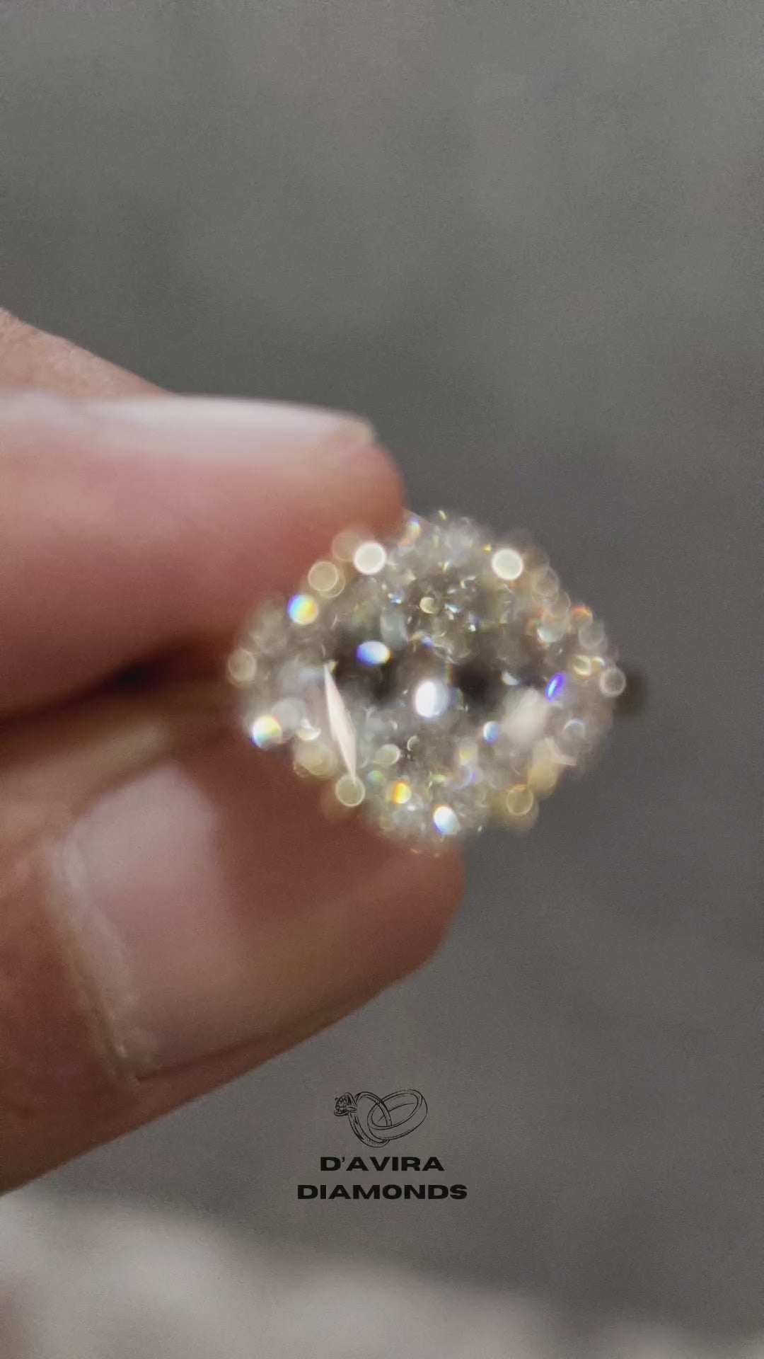 video of yellow gold 3 stone lab diamond wedding ring 