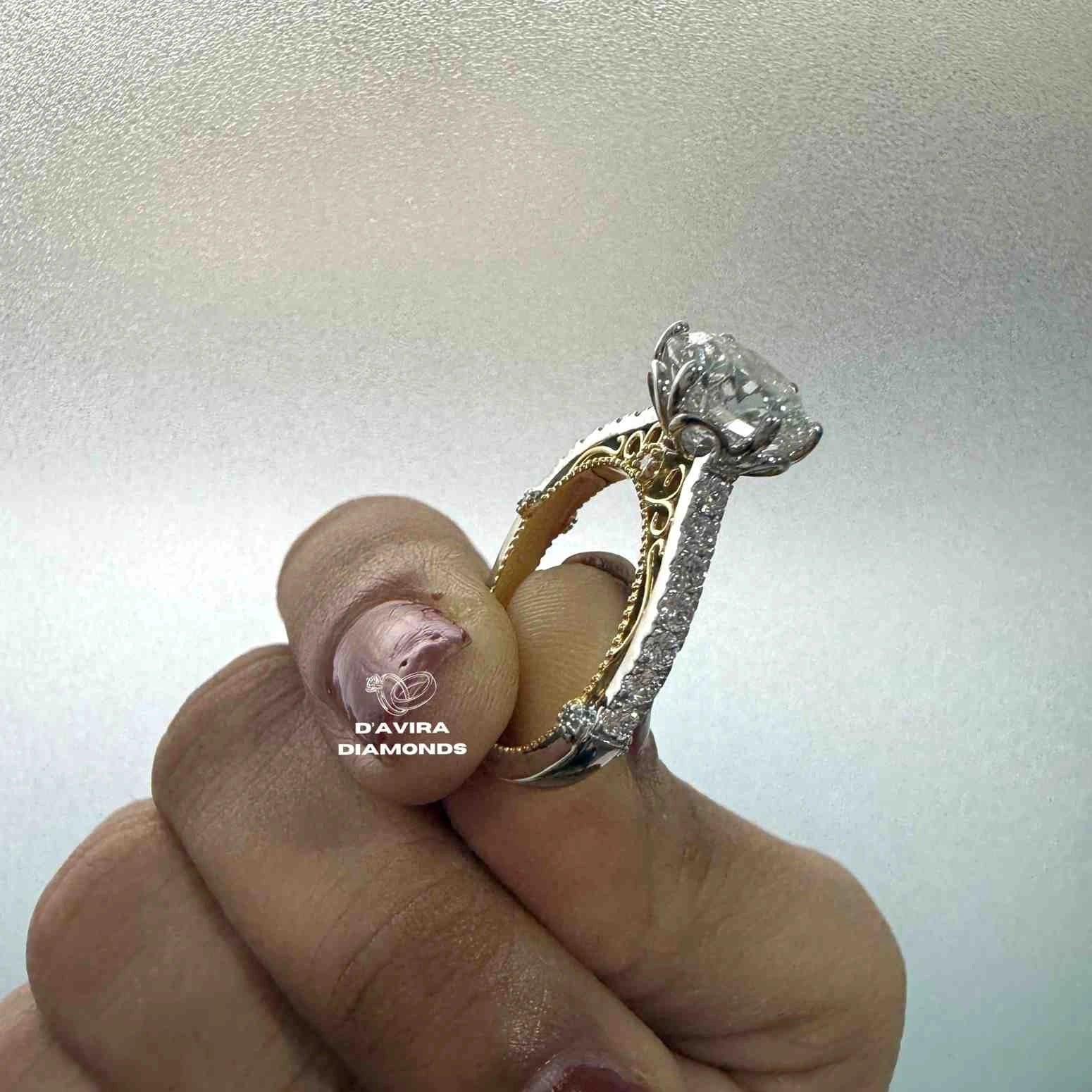 Round Cut Diamond Vintage Style Engagement Ring